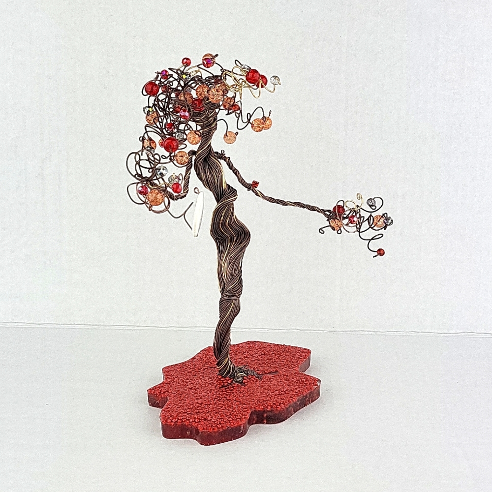 Hanna's SunTrees Illusive Tribe Wire Art Collection - Picture 2 of 9